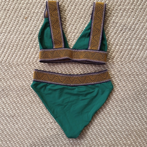 Elysiian Green Bikini - Picture 3 of 5